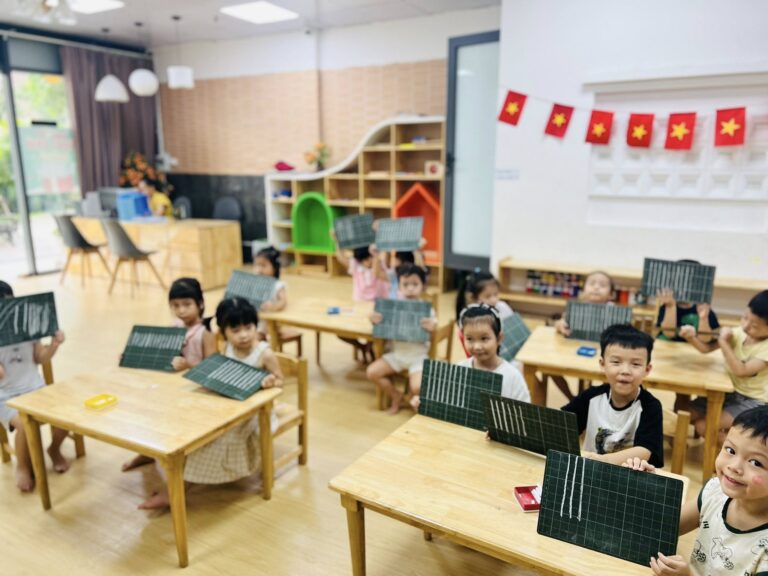Chương Trình Lớp Lá (4-5 tuổi)